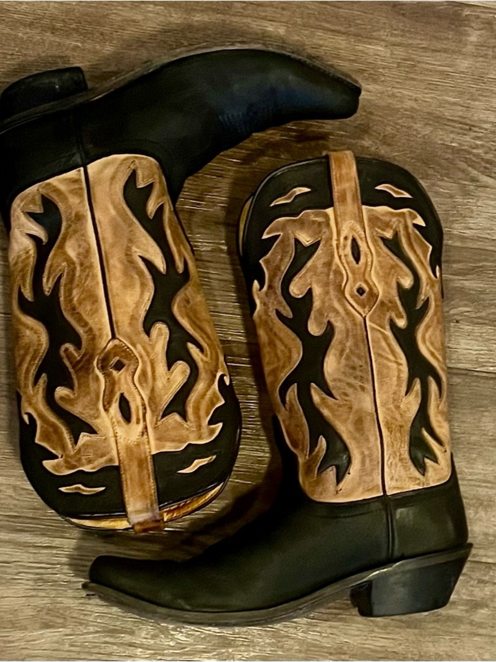 OLD WEST Gorgeous Boho Gypsy Cowboy Boots tan black inlay 10 D